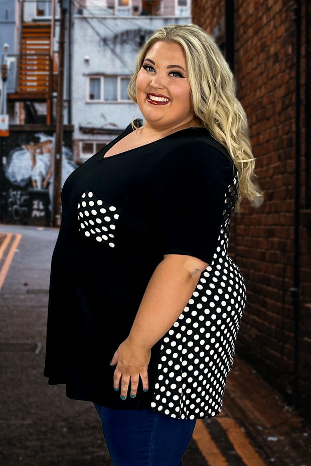 15 CP-E {Just Be Sure} Black Polka Dot V-Neck Top EXTENDED PLUS SIZE 3X 4X 5X