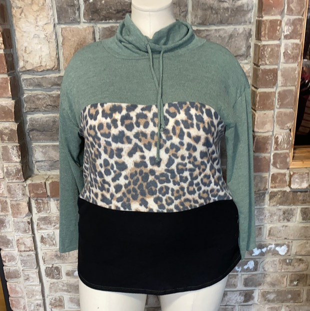 23 HD-A {Young In Love} Green Leopard Contrast Hoodie PLUS SIZE XL 2X 3X
