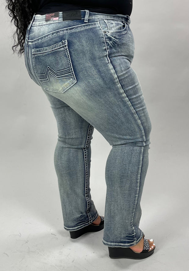BT-M {True Luck}  Embossed Pocket Detail Jeans